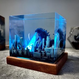 GoziIIa Monster Resin lamp, Monster resin night light,Diorama resin epoxy,Atomic Breath,epoxy resin art,home decoration,minimalist decor,gift for son,gift for Kids (Medium)